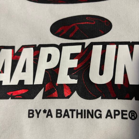 AAPE Universe Crewneck Sweater White Red Logo Size M - Picture 10 of 13